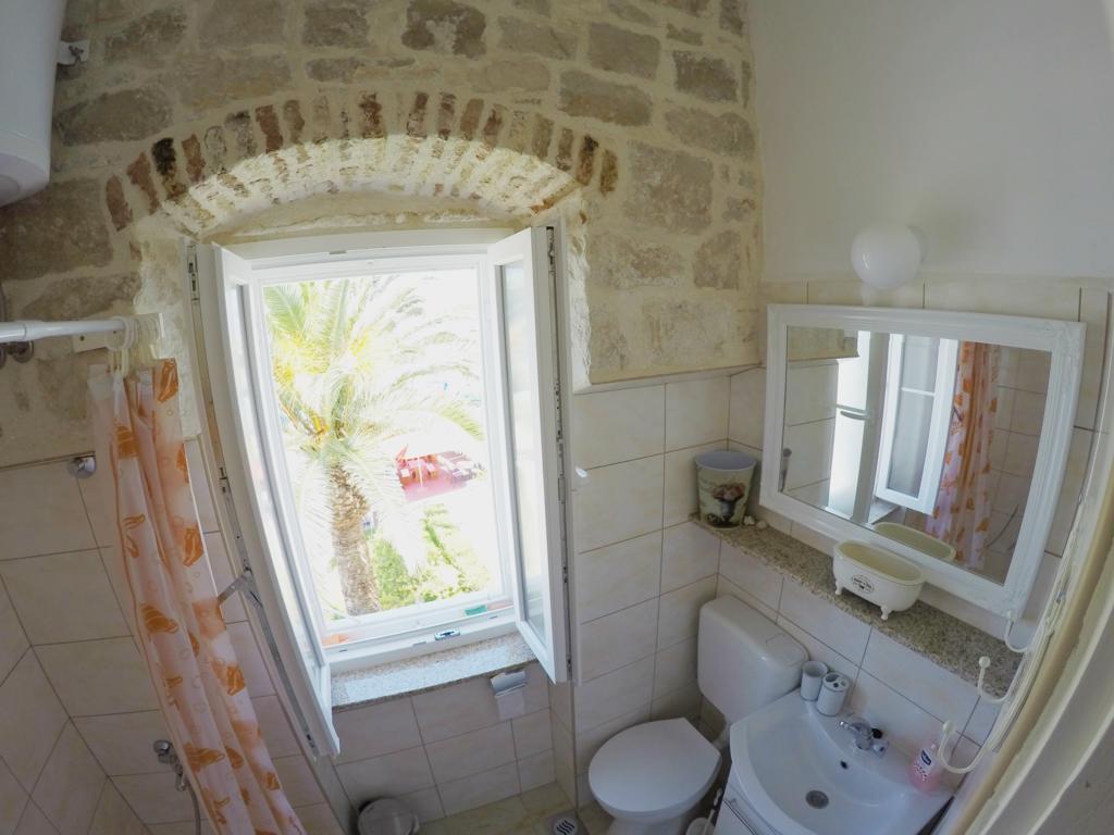 Castel Nonna Franka Apartment Sutivan Exterior photo