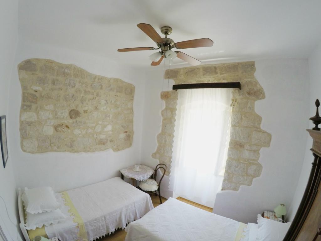 Castel Nonna Franka Apartment Sutivan Exterior photo